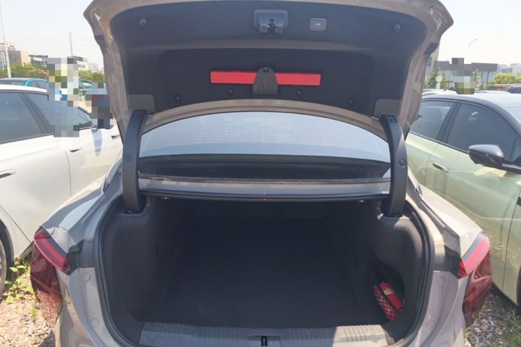 Used Hongqi EH7 2024 760 Pro+ Four-Wheel Drive Version Trunk