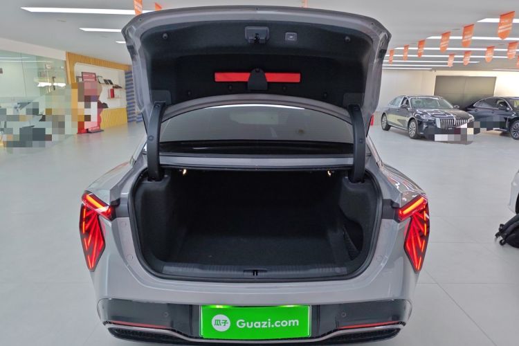 Used Hongqi EH7 2024 820 Pro Trunk