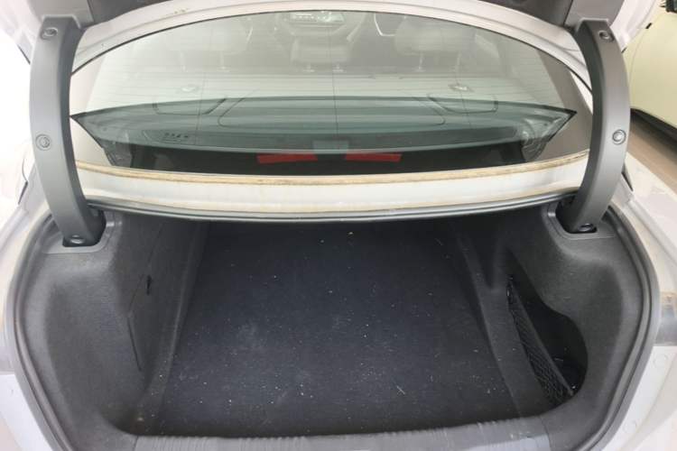 Used Hongqi EH7 2024 760 Pro+ Four-Wheel Drive Version Trunk