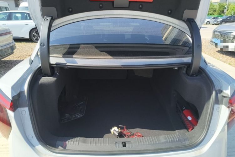 Used Hongqi EH7 2024 760 Pro+ Four-Wheel Drive Version Trunk