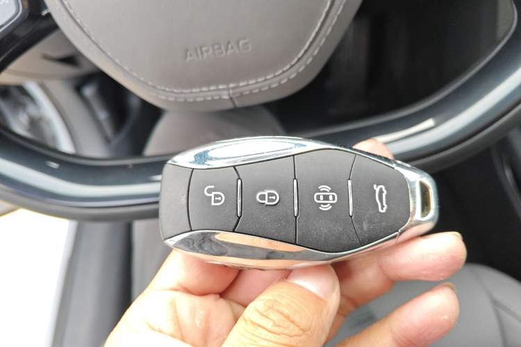 Used Hongqi EH7 2024 690 Pro Vehicle Key