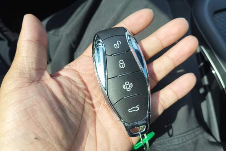 Used Hongqi EH7 2024 760 Pro+ Four-Wheel Drive Version Vehicle Key