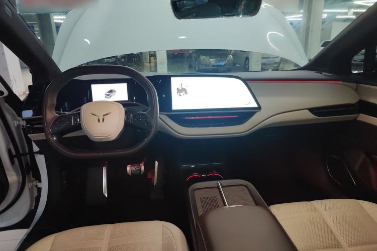 Used Hongqi EH7 2024 690 Pro Center Console