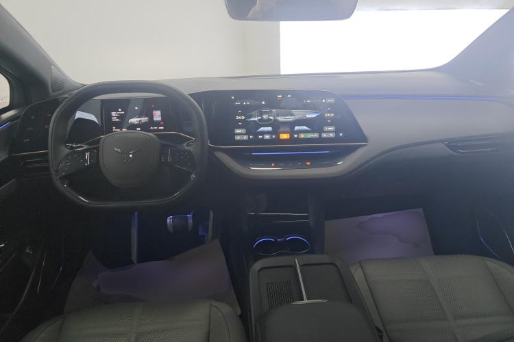 Used Hongqi EH7 2024 690 Pro Center Console