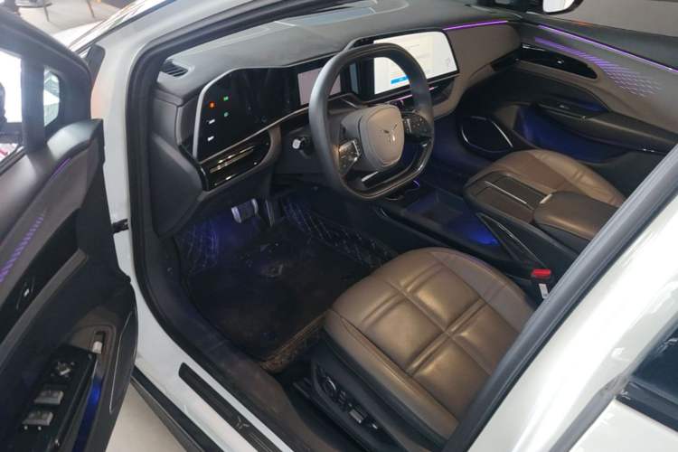Used Hongqi EH7 2024 690 Pro Driver Seat