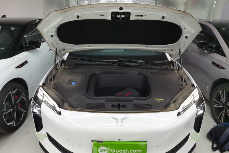 Used Hongqi EH7 2024 640 Pro+ All-Wheel Drive Engine Bay