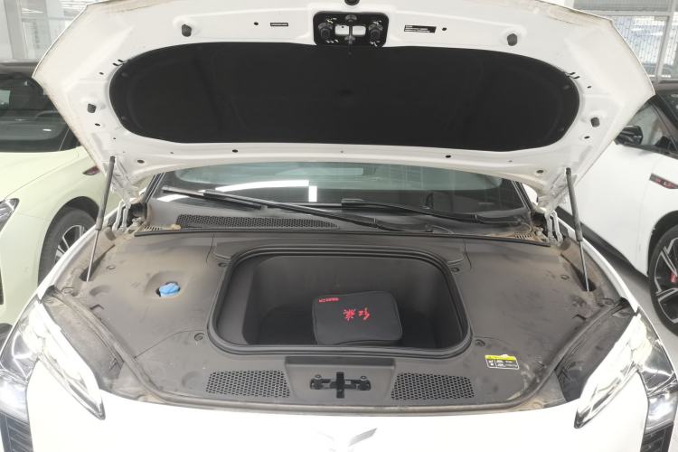 Used Hongqi EH7 2024 640 Pro+ All-Wheel Drive Engine Bay
