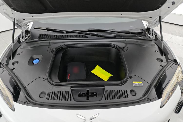 Used Hongqi EH7 2024 690 Pro Engine Bay