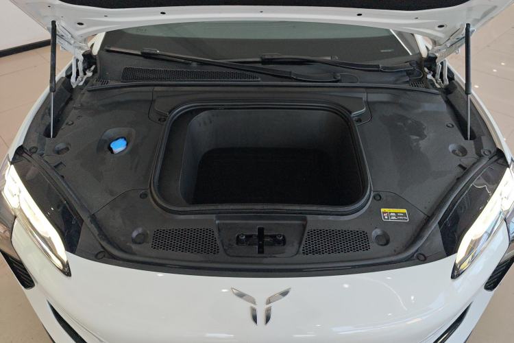 Used Hongqi EH7 2024 690 Pro Engine Bay