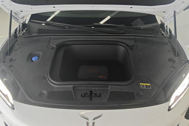 Used Hongqi EH7 2024 690 Pro Engine Bay
