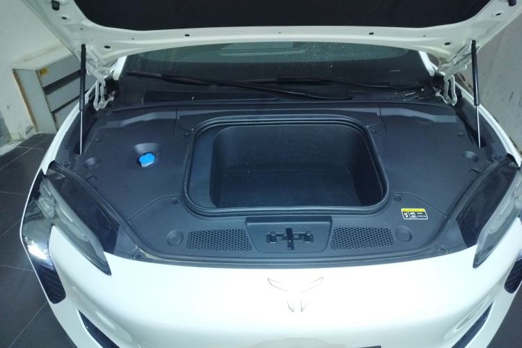 Used Hongqi EH7 2024 690 Pro Engine Bay