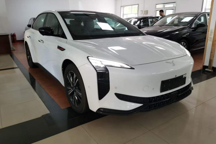 Used Hongqi EH7 2024 690 Pro Exterior 2