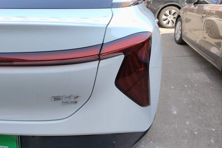 Used Hongqi EH7 2024 760 Pro+ Four-Wheel Drive Version Exterior 3