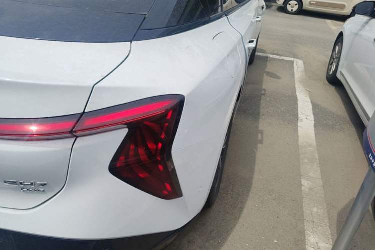 Used Hongqi EH7 2024 690 Pro Exterior 3