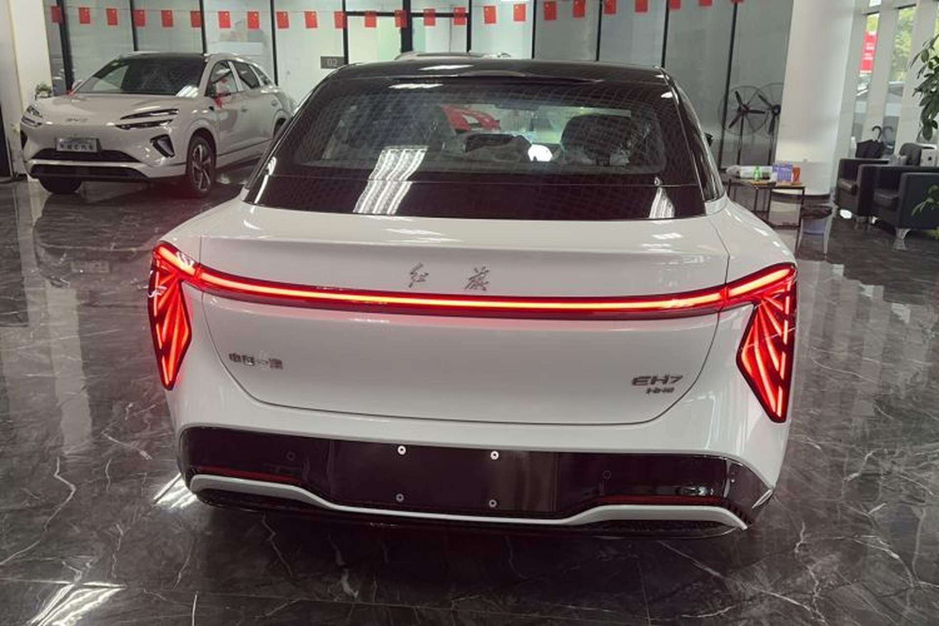 Used Hongqi EH7 2024 690 Pro Exterior 4