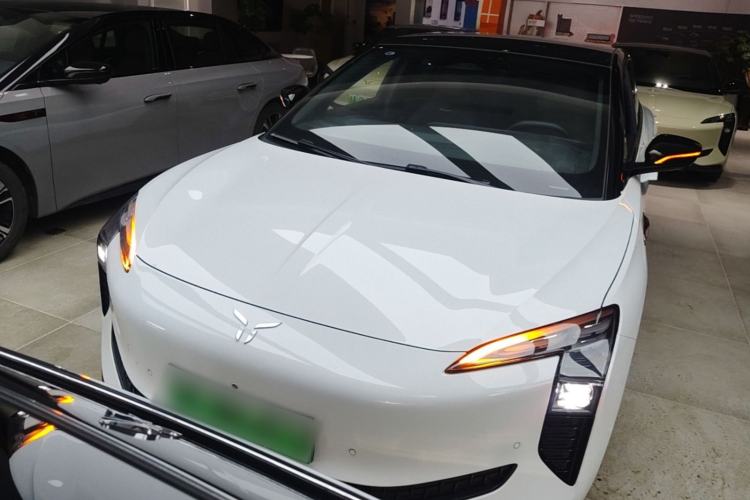 Used Hongqi EH7 2024 690 Pro Front