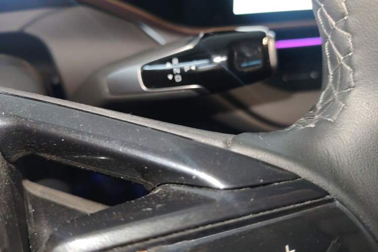 Used Hongqi EH7 2024 690 Pro Gear Lever