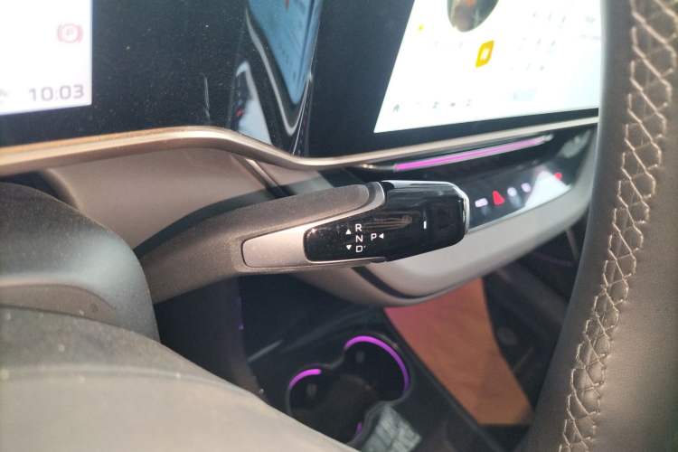 Used Hongqi EH7 2024 820 Pro Gear Lever