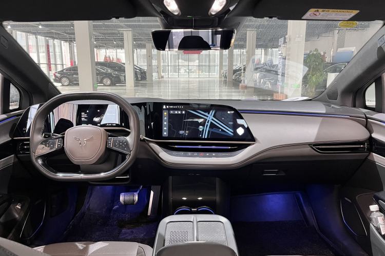 Used Hongqi EH7 2024 690 Pro Interior 1