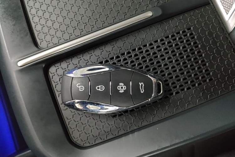 Used Hongqi EH7 2024 820 Pro Honor Edition Interior 1