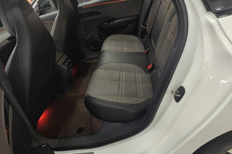 Used Hongqi EH7 2024 690 Pro Interior 1