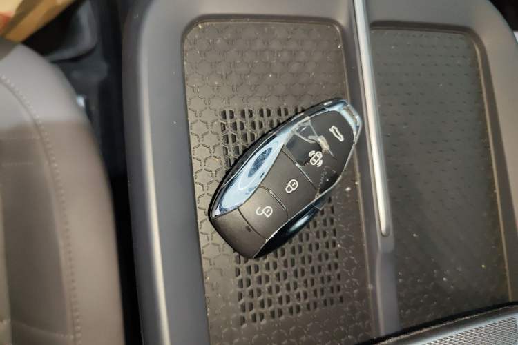 Used Hongqi EH7 2024 690 Pro Interior 1