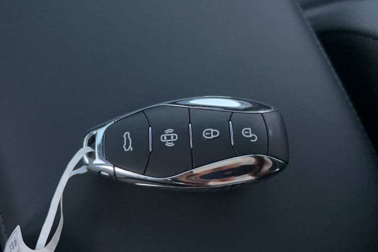 Used Hongqi EH7 2024 760 Pro+ Four-Wheel Drive Version Interior 15
