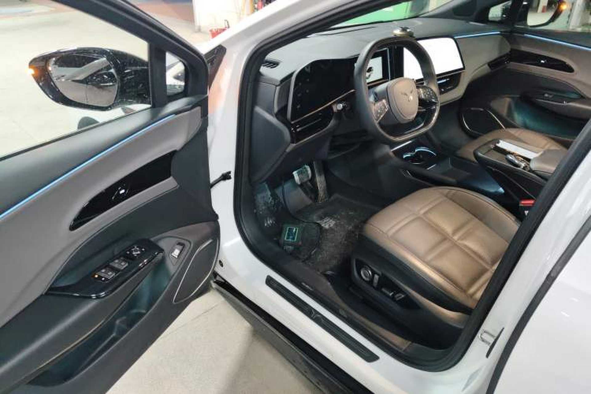 Used Hongqi EH7 2024 820 Pro Honor Edition Interior 3