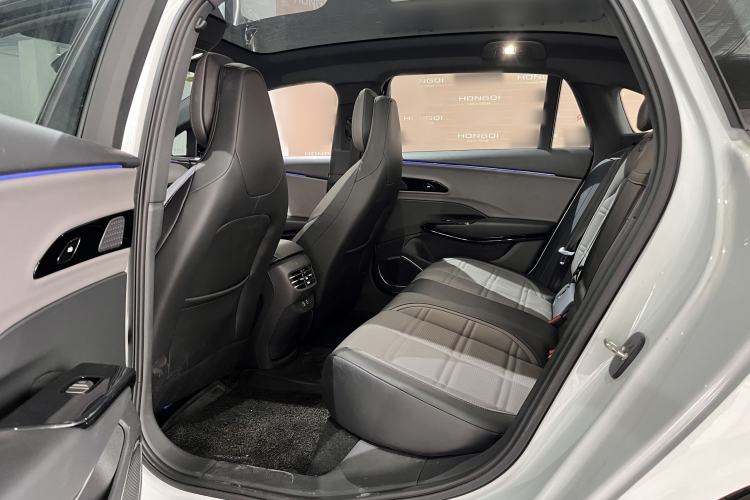 Used Hongqi EH7 2024 690 Pro Interior 4