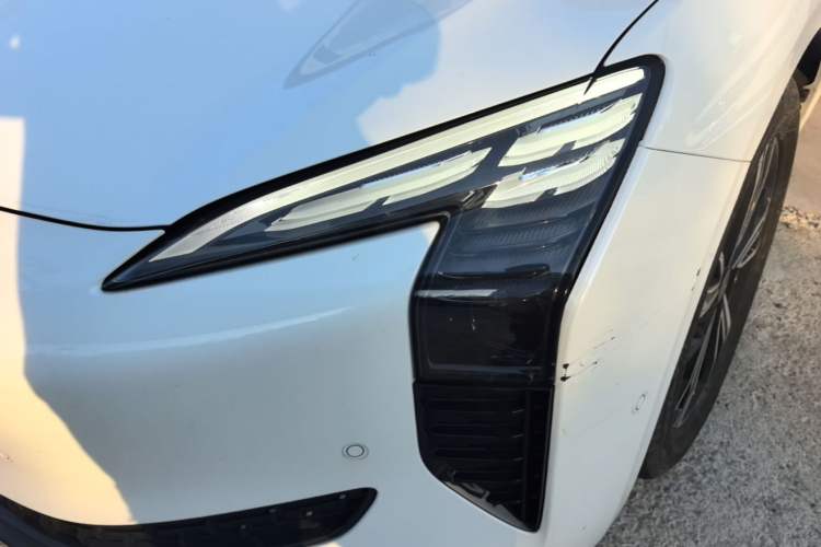 Used Hongqi EH7 2024 820 Pro Left Front Headlight