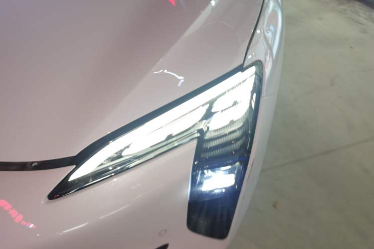 Used Hongqi EH7 2024 690 Pro Left Front Headlight