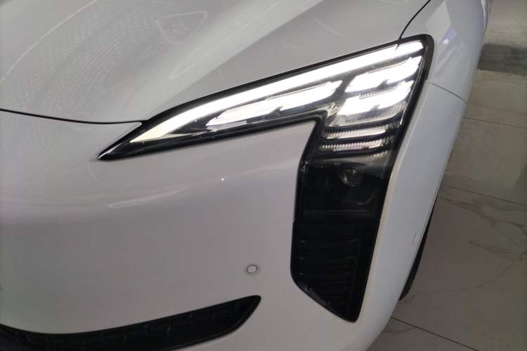 Used Hongqi EH7 2024 820 Pro Left Front Headlight