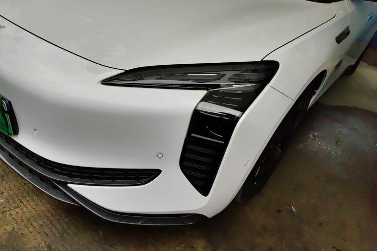 Used Hongqi EH7 2024 690 Pro Left Front Headlight