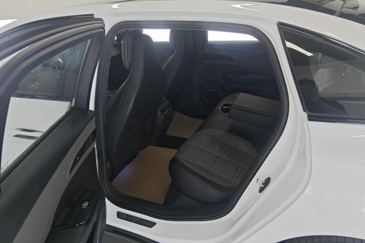 Used Hongqi EH7 2024 690 Pro Left Rear Seat