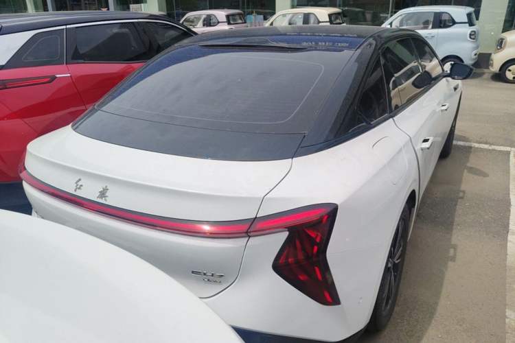 Used Hongqi EH7 2024 690 Pro Rear Right 45 Deg