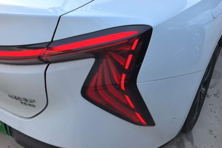 Used Hongqi EH7 2024 820 Pro Right Rear Taillight