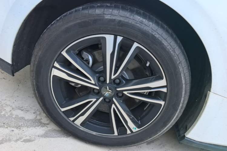 Used Hongqi EH7 2024 820 Pro Right Rear Wheel Hub