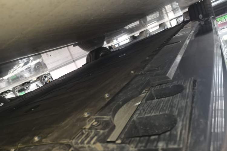 Used Hongqi EH7 2024 640 Pro+ All-Wheel Drive Right Side Sill
