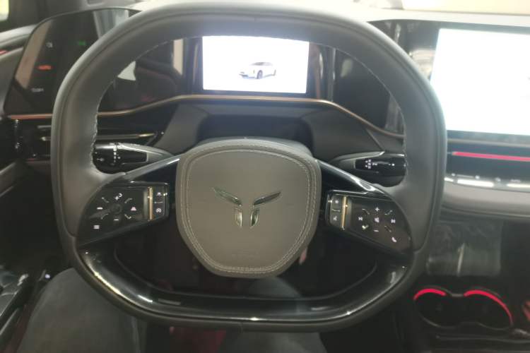 Used Hongqi EH7 2024 640 Pro+ All-Wheel Drive Steering Wheel