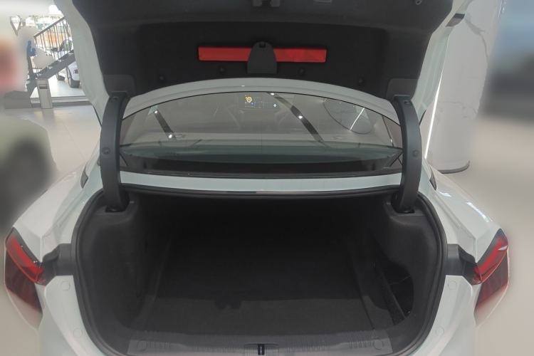 Used Hongqi EH7 2024 690 Pro Trunk