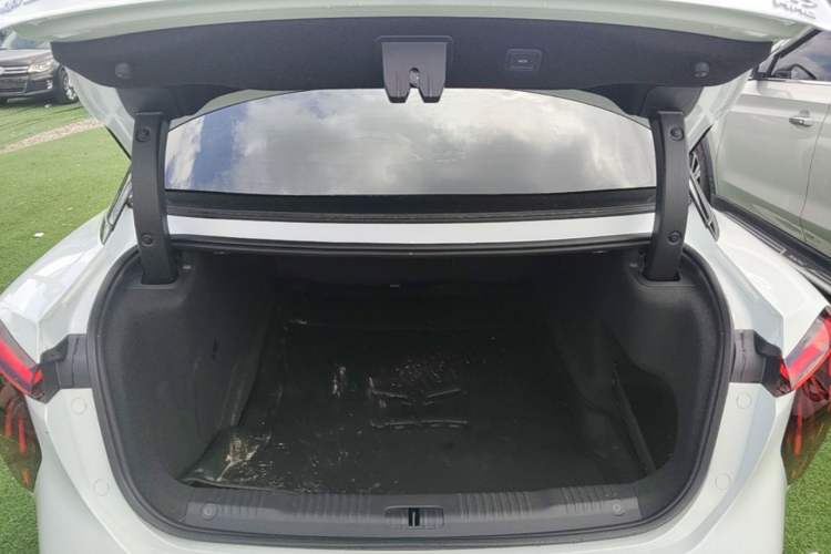 Used Hongqi EH7 2024 640 Pro+ All-Wheel Drive Trunk