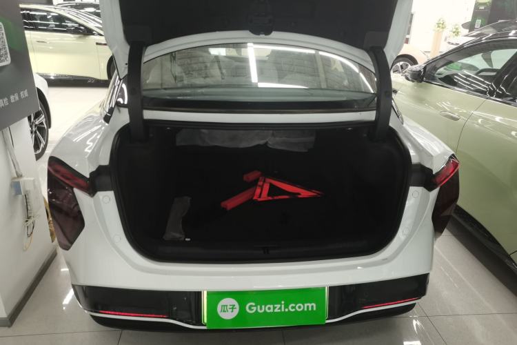 Used Hongqi EH7 2024 640 Pro+ All-Wheel Drive Trunk