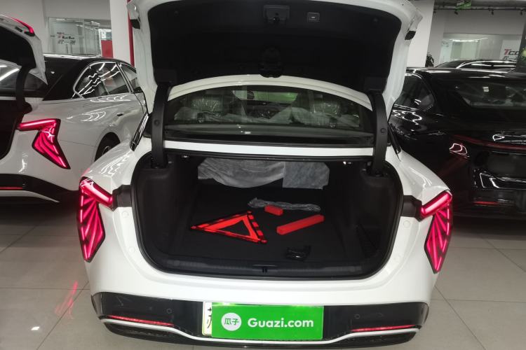 Used Hongqi EH7 2024 640 Pro+ All-Wheel Drive Trunk