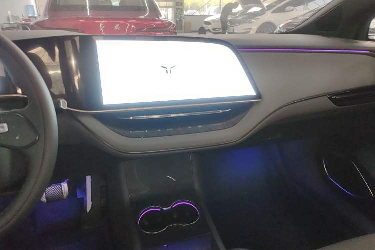 Used Hongqi EH7 2025 600 Smart Selection Edition Audio And AC Panel