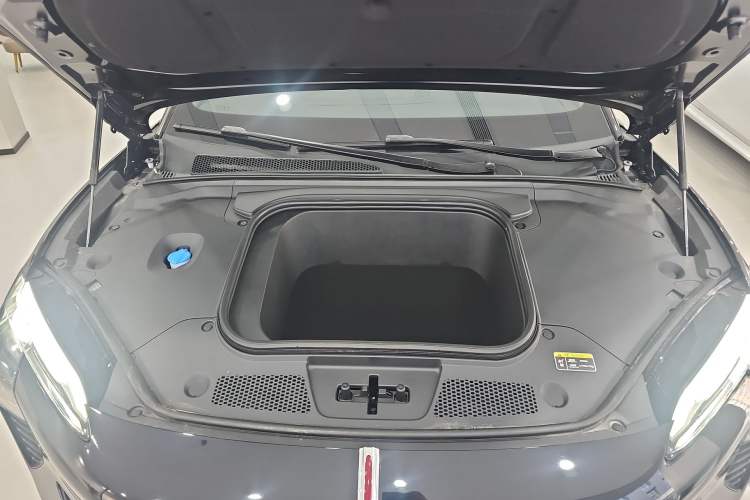 Used Hongqi EH7 2025 600 Smart Selection Edition Engine Bay