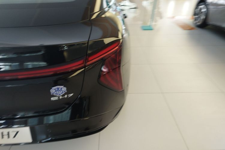 Used Hongqi EH7 2025 600 Smart Selection Edition Exterior 6