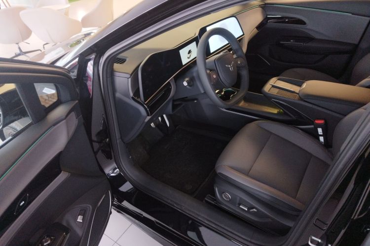 Used Hongqi EH7 2025 600 Smart Selection Edition Interior 3