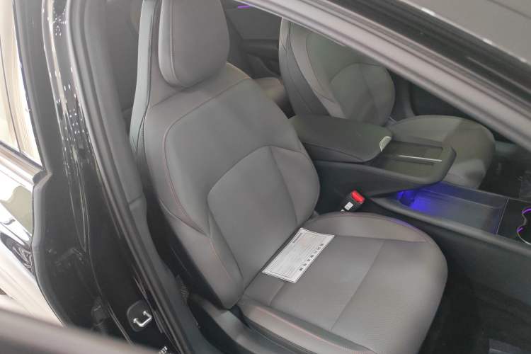 Used Hongqi EH7 2025 600 Smart Selection Edition Right Front Seat