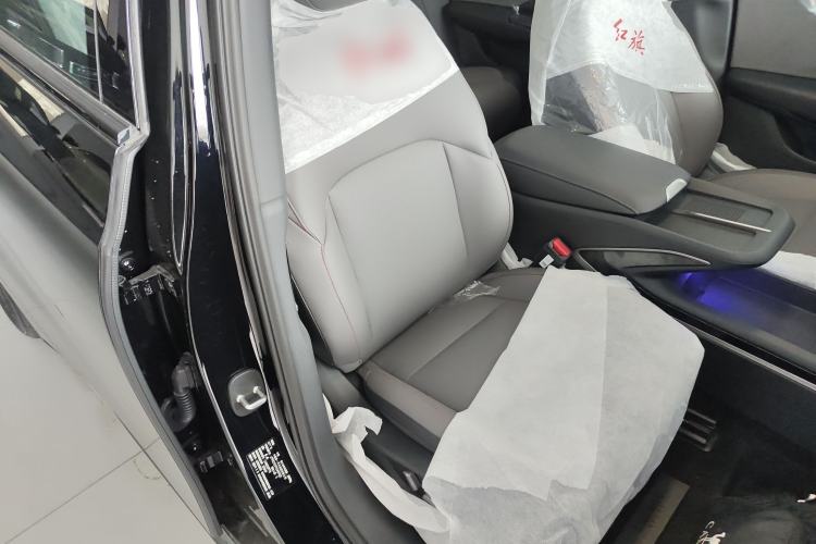 Used Hongqi EH7 2025 600 Smart Selection Edition Right Front Seat
