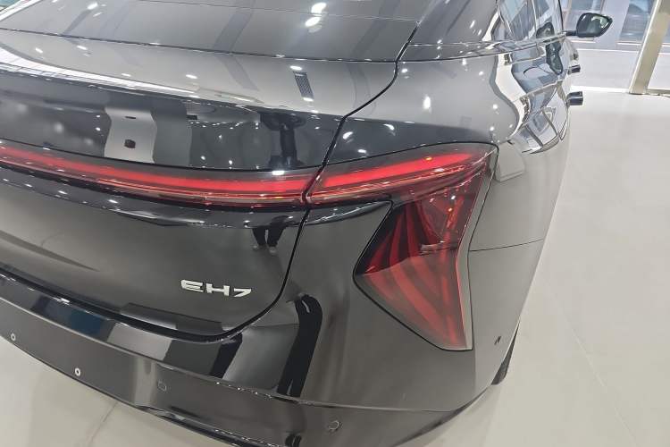 Used Hongqi EH7 2025 600 Smart Selection Edition Right Rear Taillight